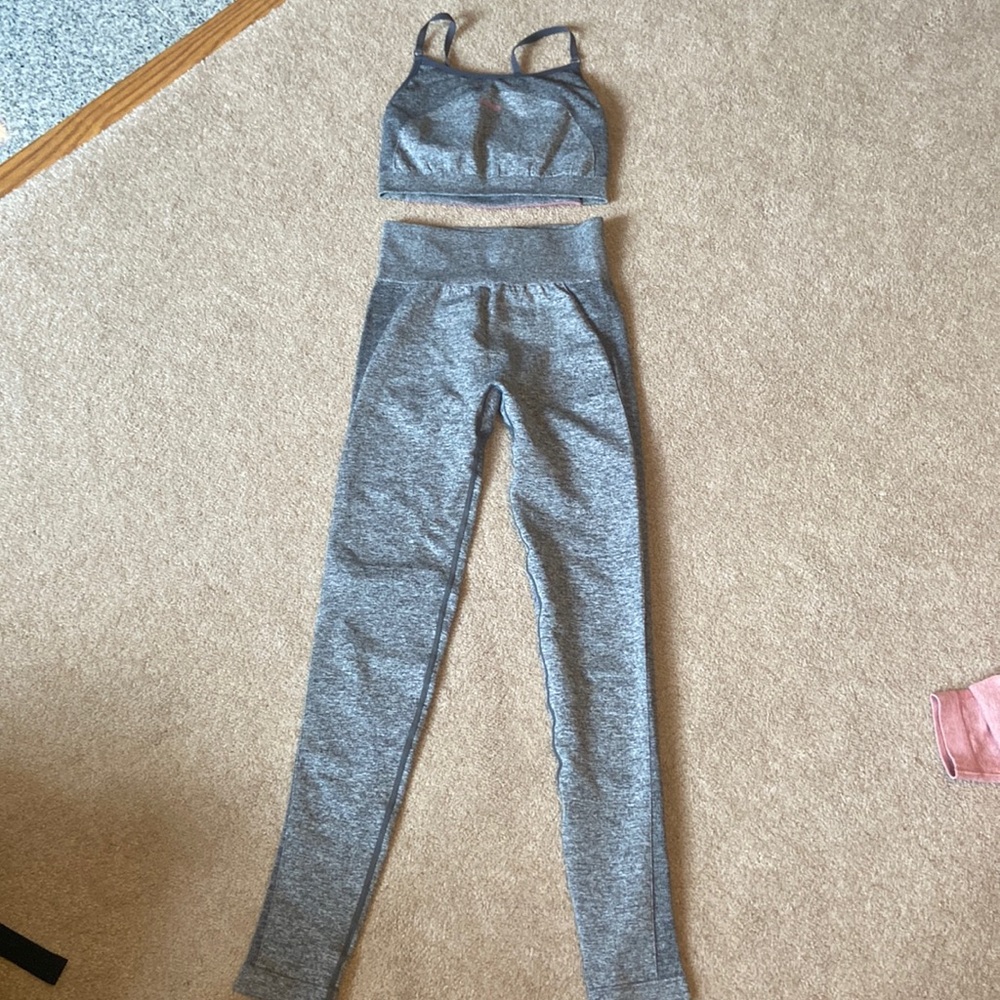Gymshark leggings sports bra